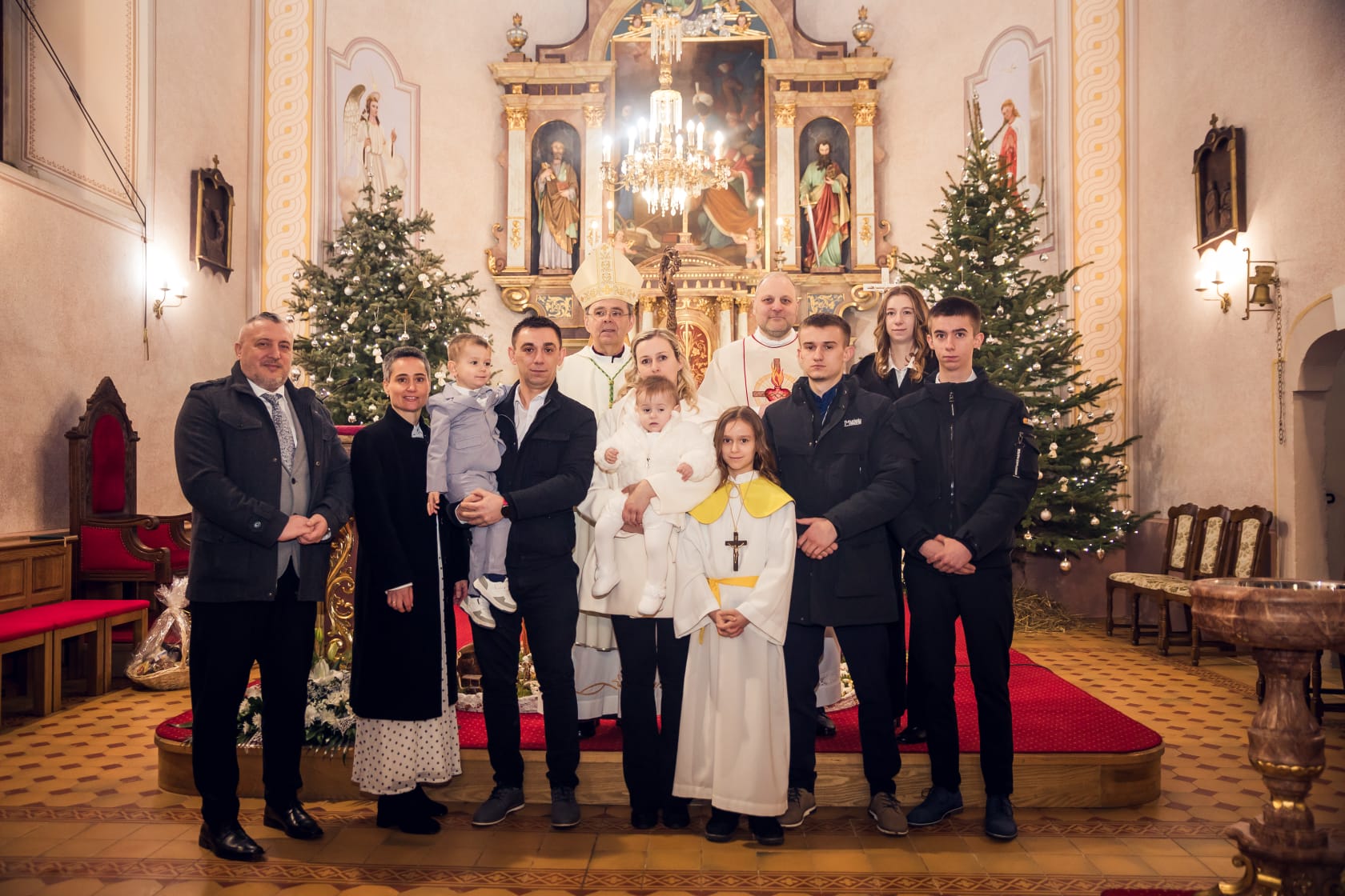 ​Biskup Radoš krstio Tina i Janu, peto i šesto dijete obitelji Broz iz Župe Svibovec